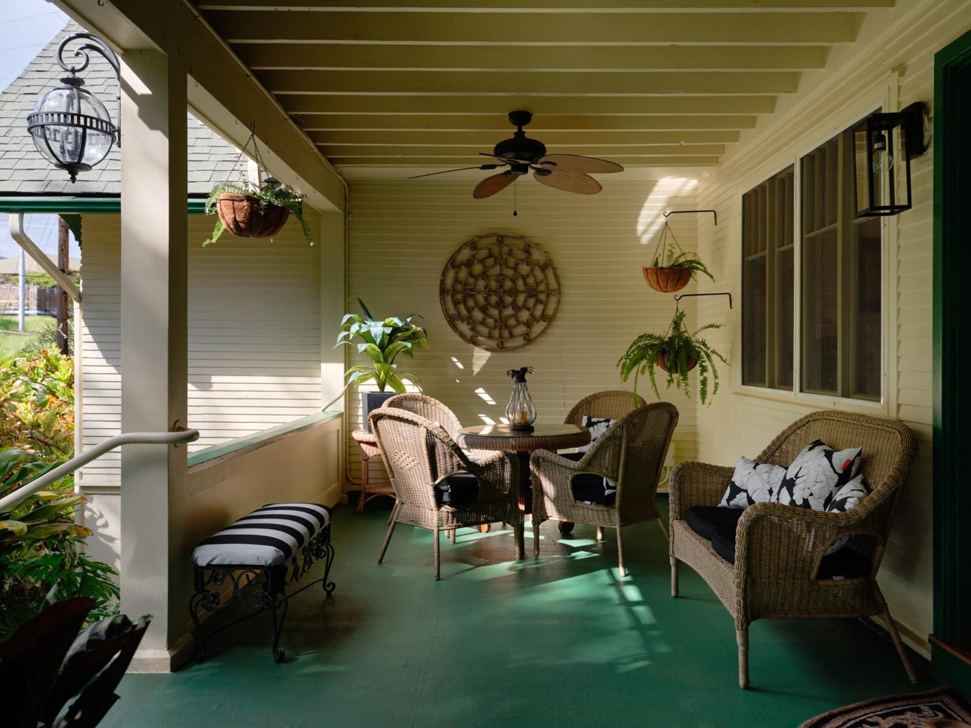 The Historic Wailuku Inn Maui Exterior photo