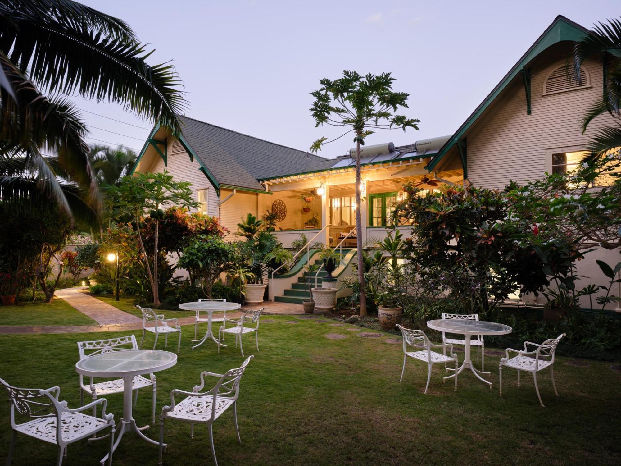 The Historic Wailuku Inn Maui Exterior photo